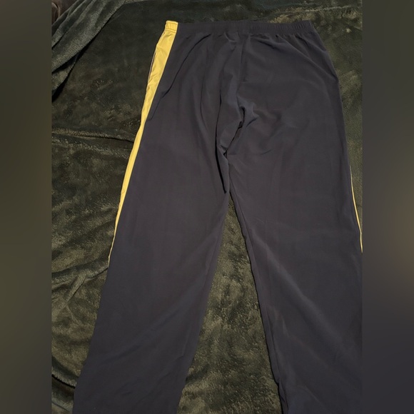 RETRO Nike navy and yellow track pants - Picture 5 of 8